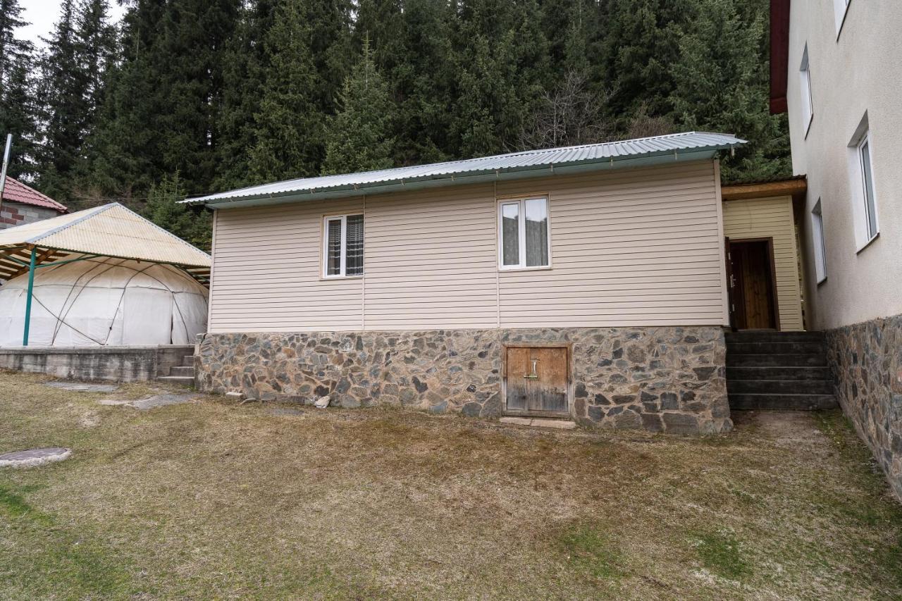 Toodoresort Karakol Exterior photo